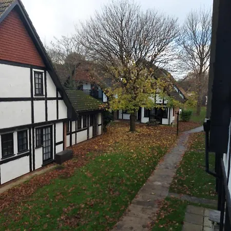3.9. Tudor Court Hayle